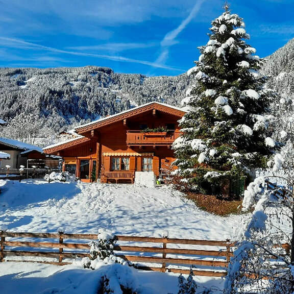 Breitner Chalet Wasserfallblick im Winter Breitner Chalet Wasserfallblick im Winter